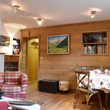 Appartement Cosy Avec Cheminee, Terrasse Et Parking, Proche Pistes Et Commerces - Meribel - Fr-1-180-552 Dış mekan fotoğraf